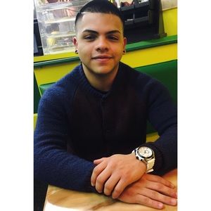 Meet your Posher, Juan