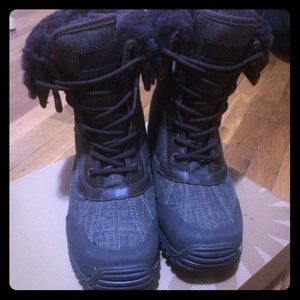 UGG Australia Adirondack boots