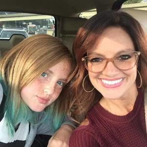 Meet your Posher, Joni