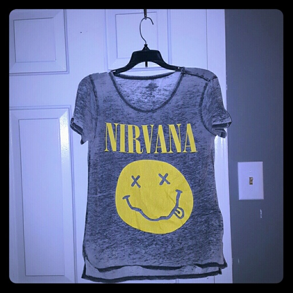 GRUNGE OVERSIZED NIRVANA TEE SMALL