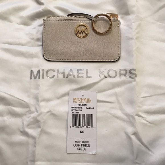 Micheal Kors leather key pouch