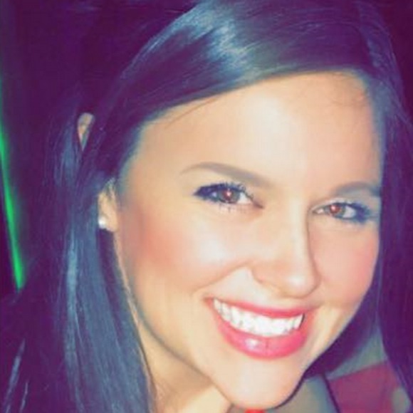 Meet your Posher, Ashley - Picture 1 of 1