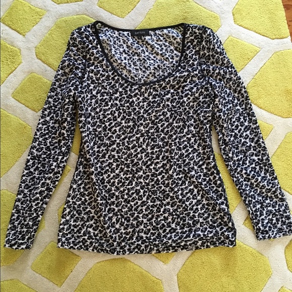Leopard print long sleeve top by Karen Kane 😍