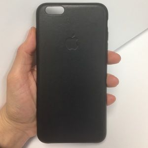 Apple iPhone 6 Plus leather case in black