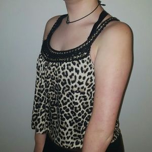 leopard print crop top size M never worn
