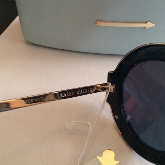 Authentic Karen Walker Maze - Picture 2 of 3