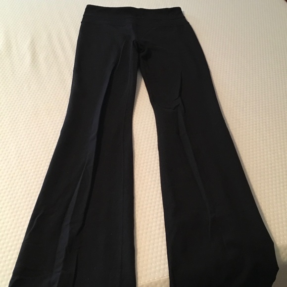 Lululemon flare track pants Sz 4