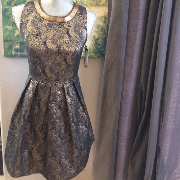 Romeo + Juliet dress - Picture 3 of 4