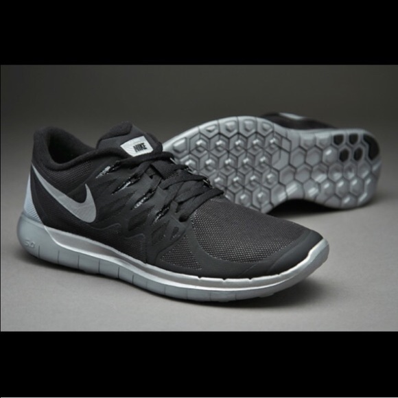 ⚡️REFLECTIVE⚡️Nike H20 Repel Free 5.0