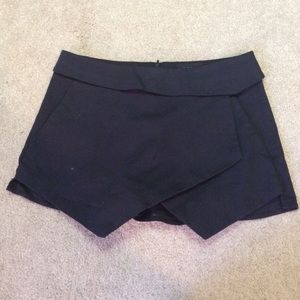 Talula navy Shorts with flaps in the front