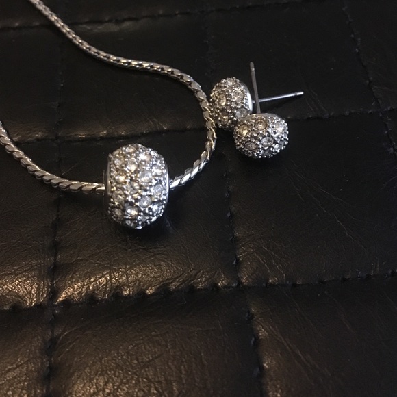 Sicker Necklace and Earring Set - Picture 1 of 3