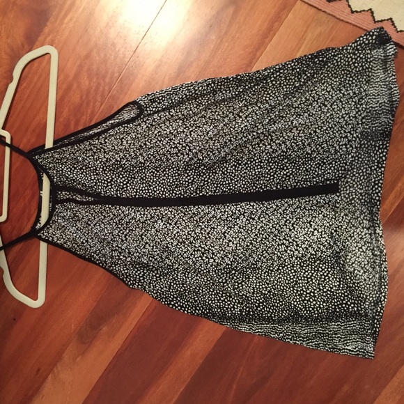 H and M tank