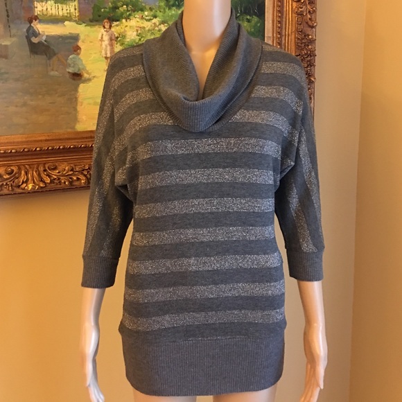 Forever 21 grey cowl neck dolman sleeves sweater