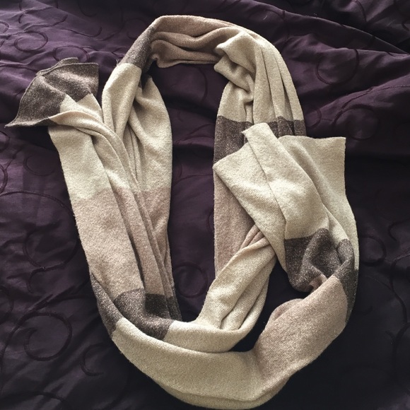 Gold glitter scarf ✨
