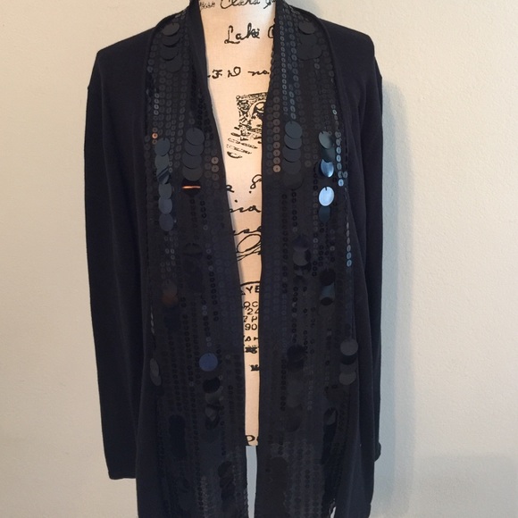 Long black cardigan with accents