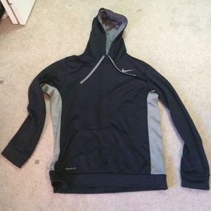 Nike black therma fit size Large