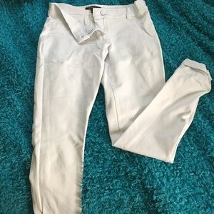 White cropped jeans willing to negotiate price