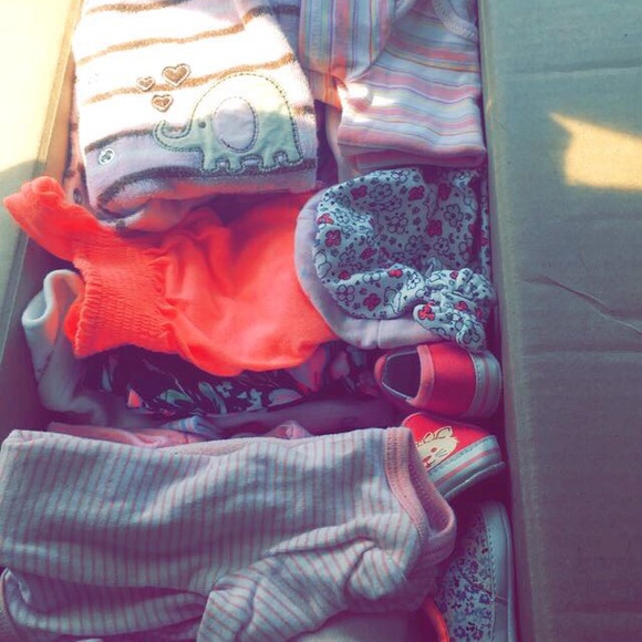 Baby girl clothes (0-3 months)