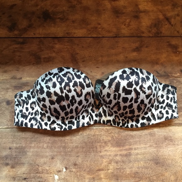 VICTORIAS SECRET MIRACULOUS PUSH UP STRAPLESS BRA