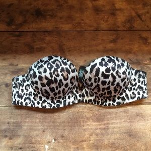 VICTORIAS SECRET MIRACULOUS PUSH UP STRAPLESS BRA