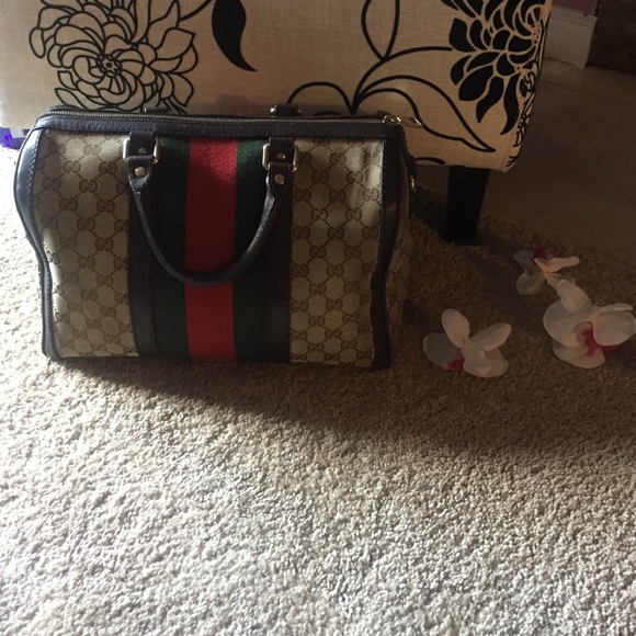 Authentic Gucci purse