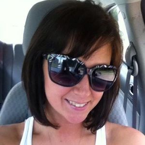 Meet your Posher, Christine