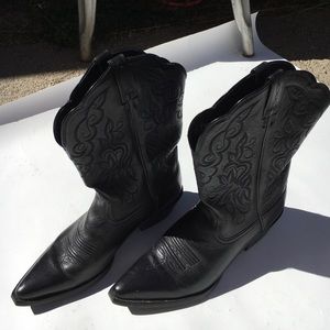 Ariat cowboy boots