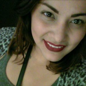 Meet your Posher, Evelyn