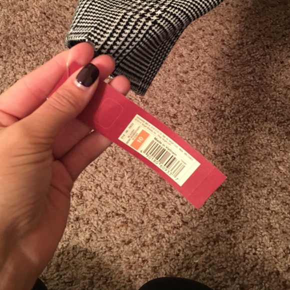 Blazer - Picture 4 of 4