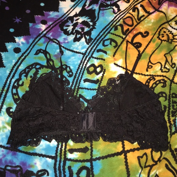 black floral bralette - Picture 2 of 3