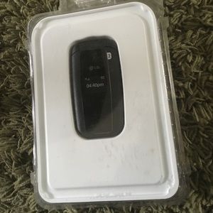 LG tracfone. New in package.