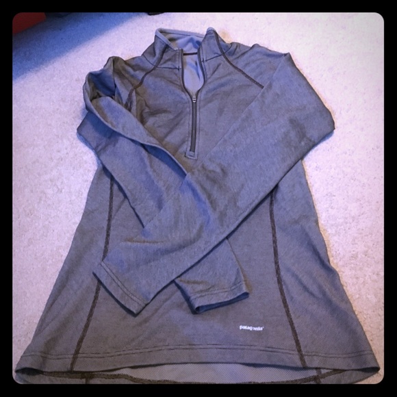 Patagonia light weight pullover