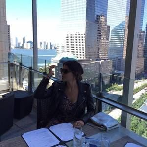 Meet your Posher, Alexis