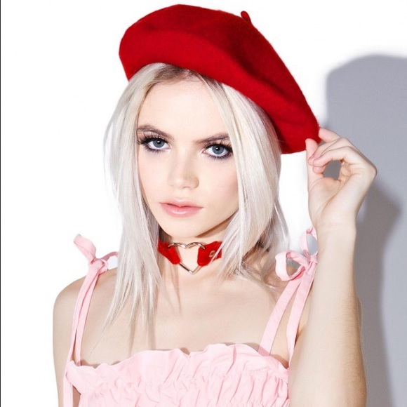 Beret hats. - Picture 2 of 3