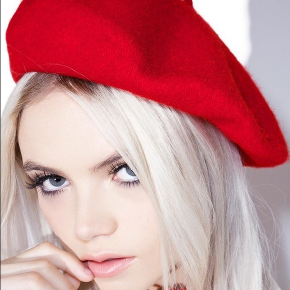 Beret hats. - Picture 3 of 3