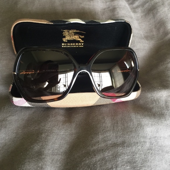 Burberry sunglasses