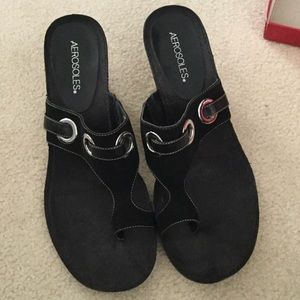 Aerosoles black nubuck toe sandal