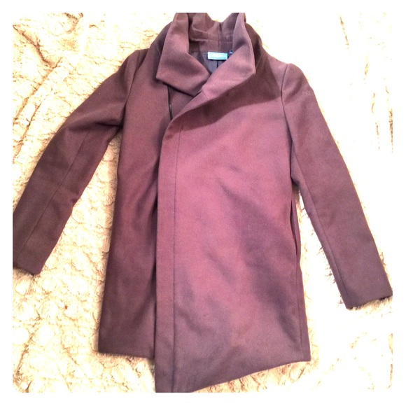 HUGE DEAL!!! Beautiful Vera Wang winter jacket!