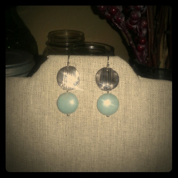 Quartz and silver earrings