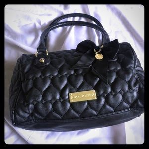 Black Betsy Johnson heart-quilted purse