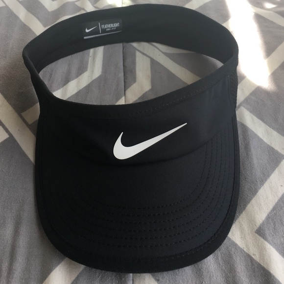 🔥 nike visor 🔥