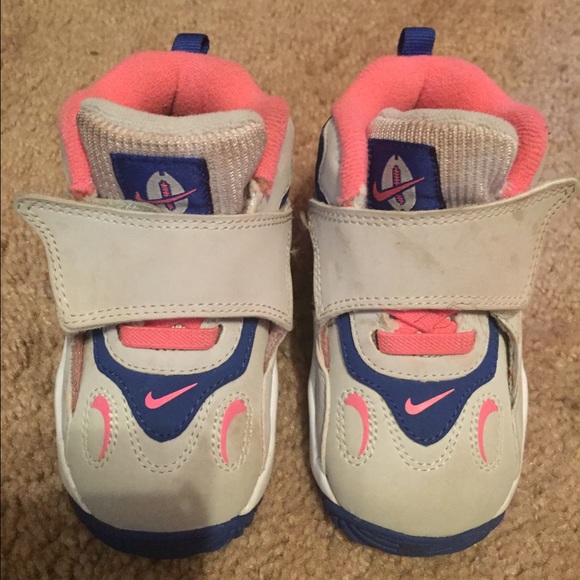 6c nikes .. I think they are lebrons