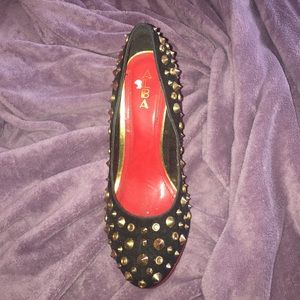 Black with leopard heel sticker pump