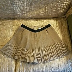 Pleated skort