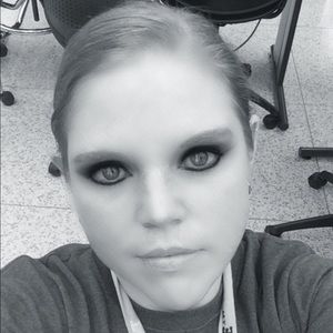 Meet your Posher, Erica