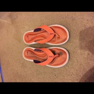 Nike flip flops