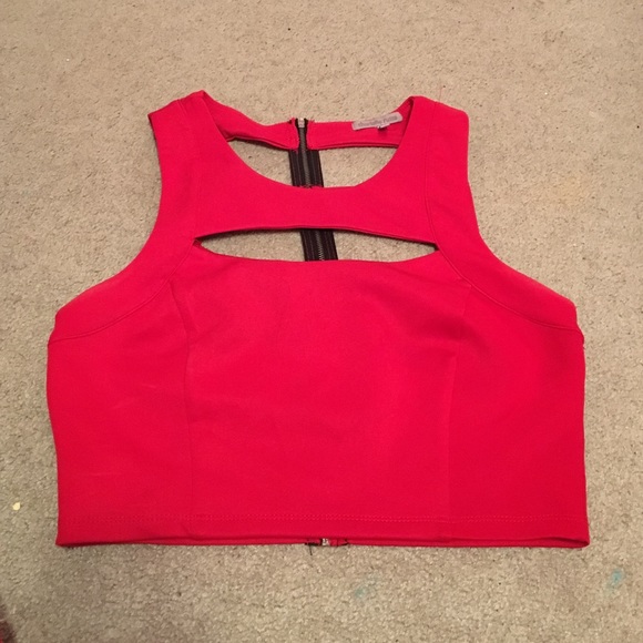 Crop top