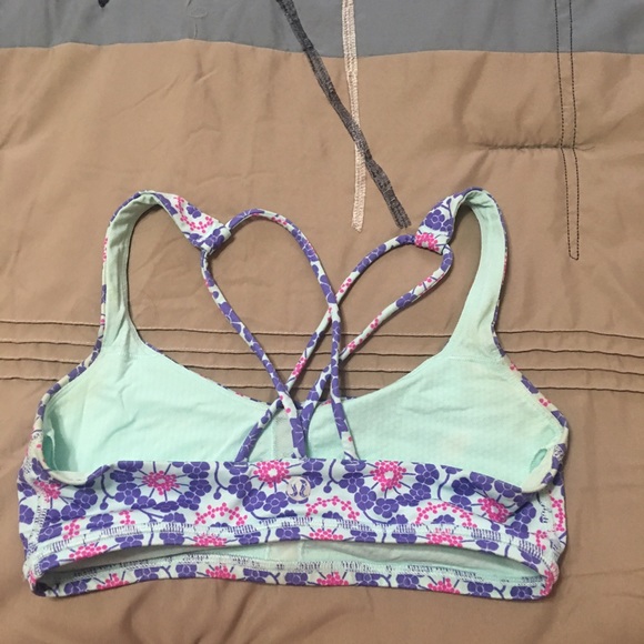 Size 4 Lululemon free to be