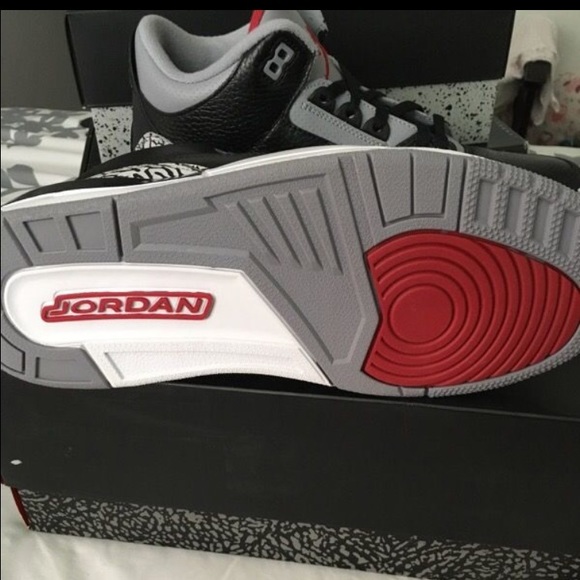 Retro Jordan 3s - Picture 3 of 4