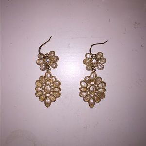 floral earrings